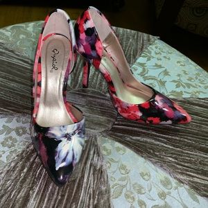 Never worn, floral heels.